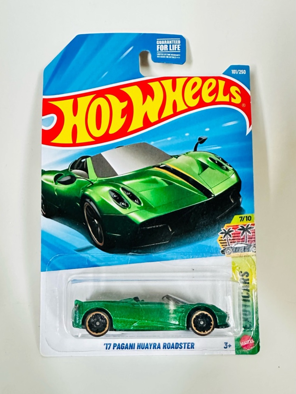 Hot Wheels '17 Pagani Huayra Roadster - Green Die-Cast Toy Car
